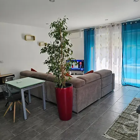 Loge Au Ptitbonheur Apartment Savasse Exterior photo